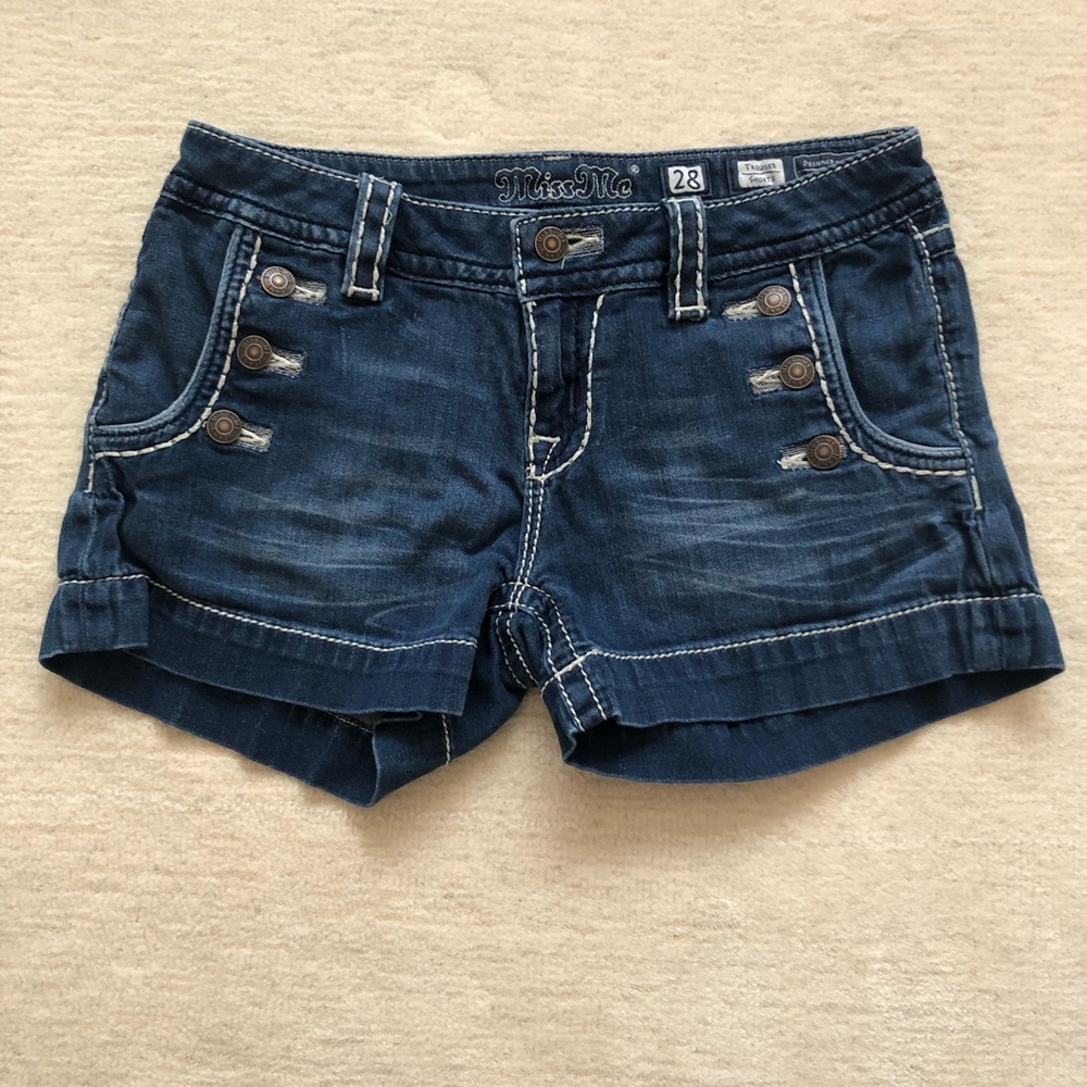 Miss Me shorts, size 28